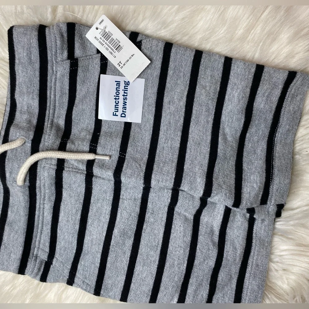 NWT✨ Carters BABY BOY SHORTS 👶🏻 size 2T